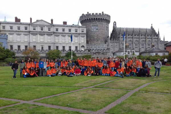 foto de alumnos de curso de idiomas en el extranjero en el castillo de Dublín 2